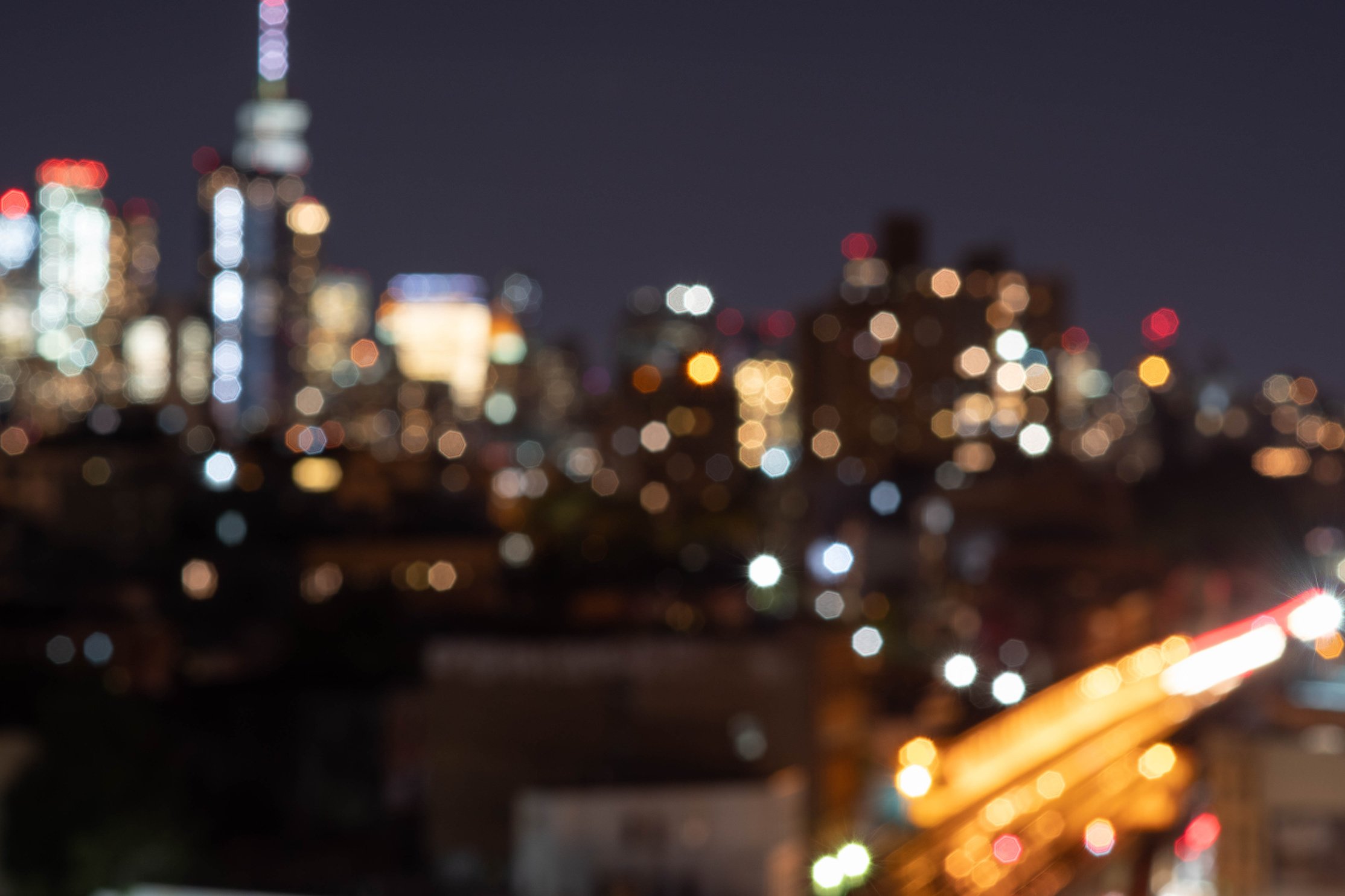 nyc skyline at night